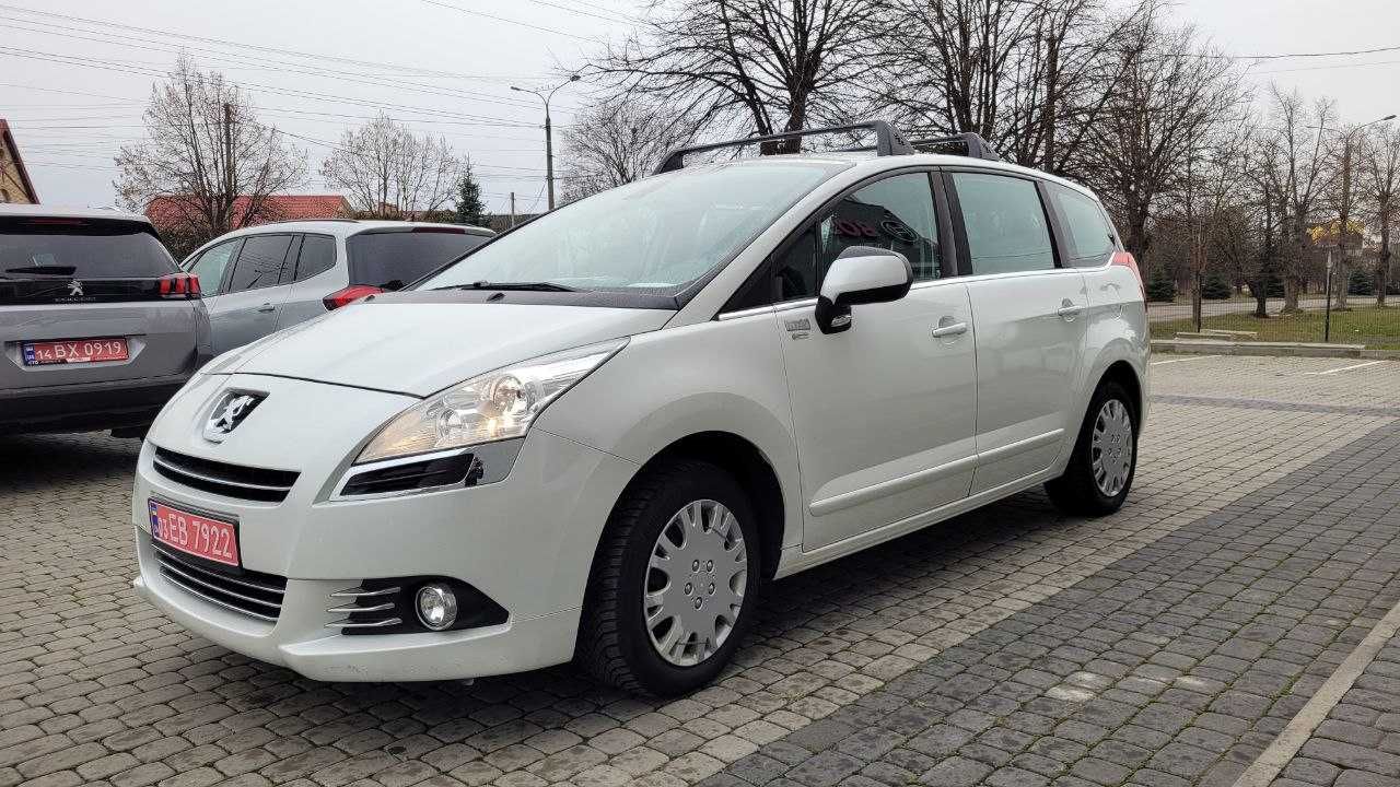 Peugeot 5008 2.0D 7місць 2012 Швейцарія