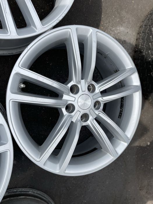 5/120R19 TESLA Model S диски