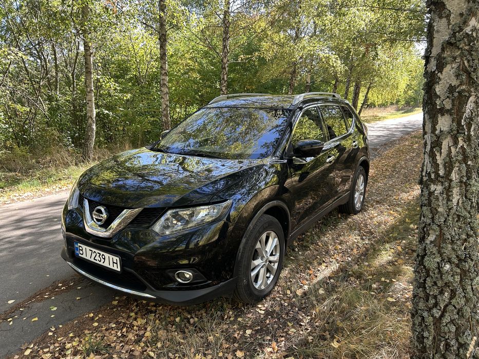Nissan Rogue 2.5 SV AWD 2016 газ бензин