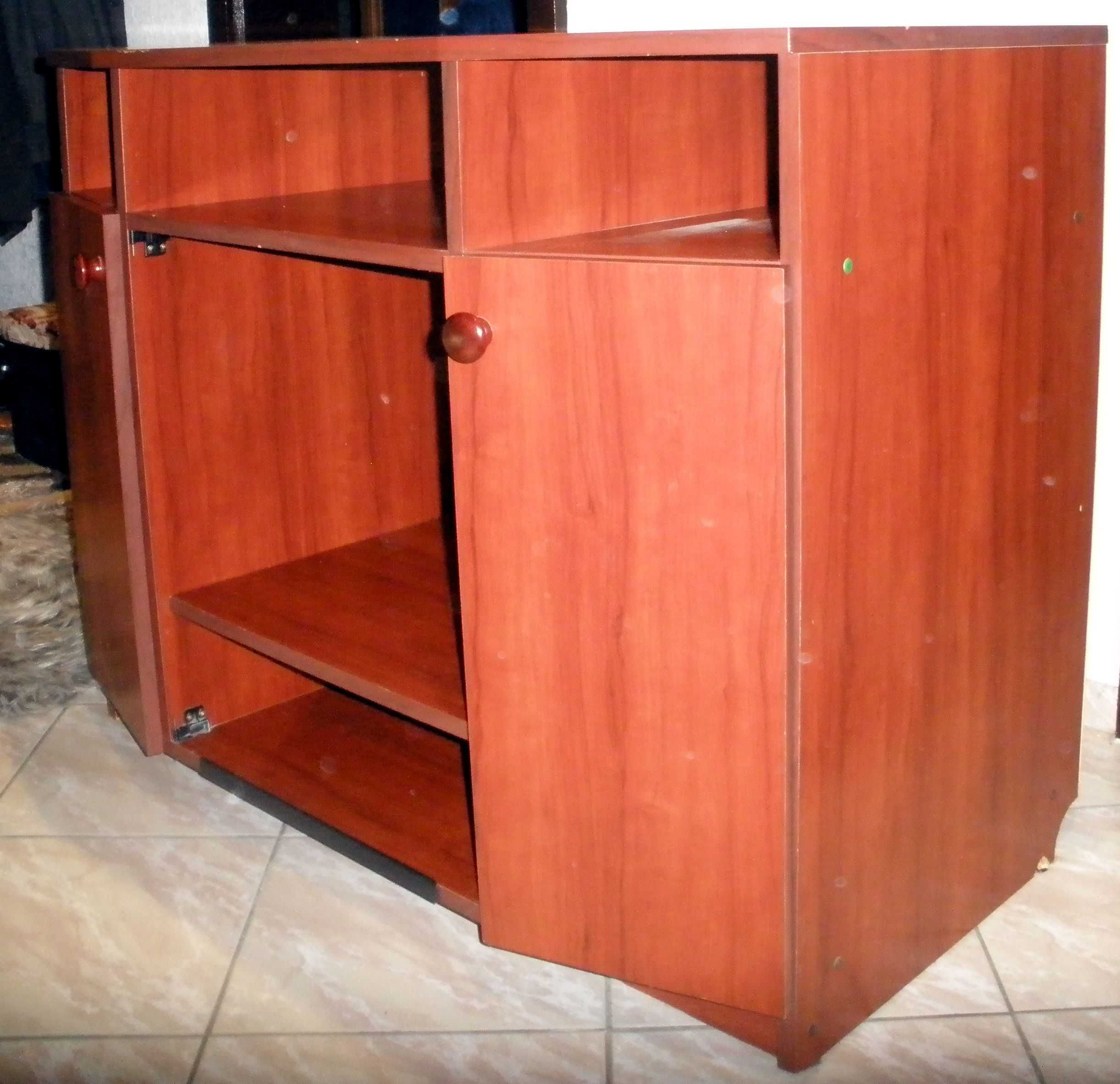 Szafka pod telewizor i sprzęt audio