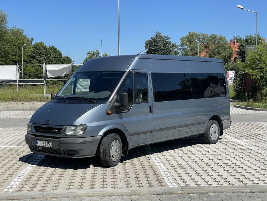 Transport osób wraz z kierowcą/ bus 9 osobowy