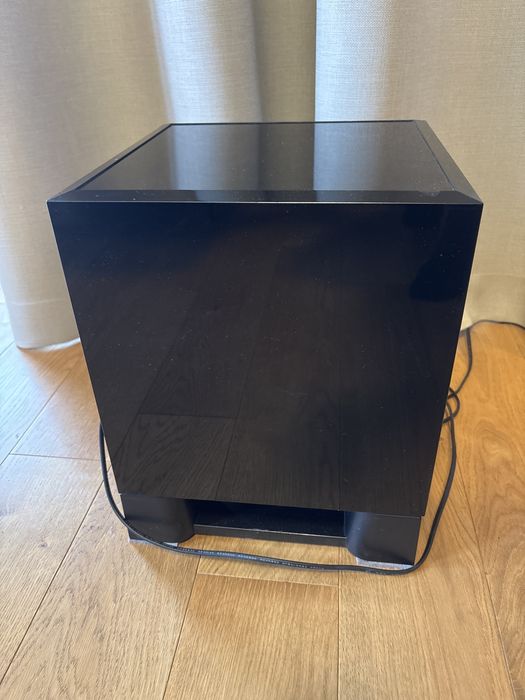 Subwoofer aktywny Yamaha YST-SW215 Pianoblack