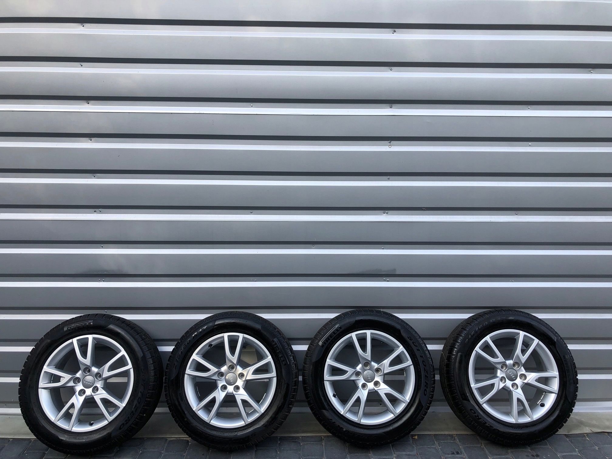 Oryginalne Felgi Audi 17" A3 A4 A6 A8 Q3 TT