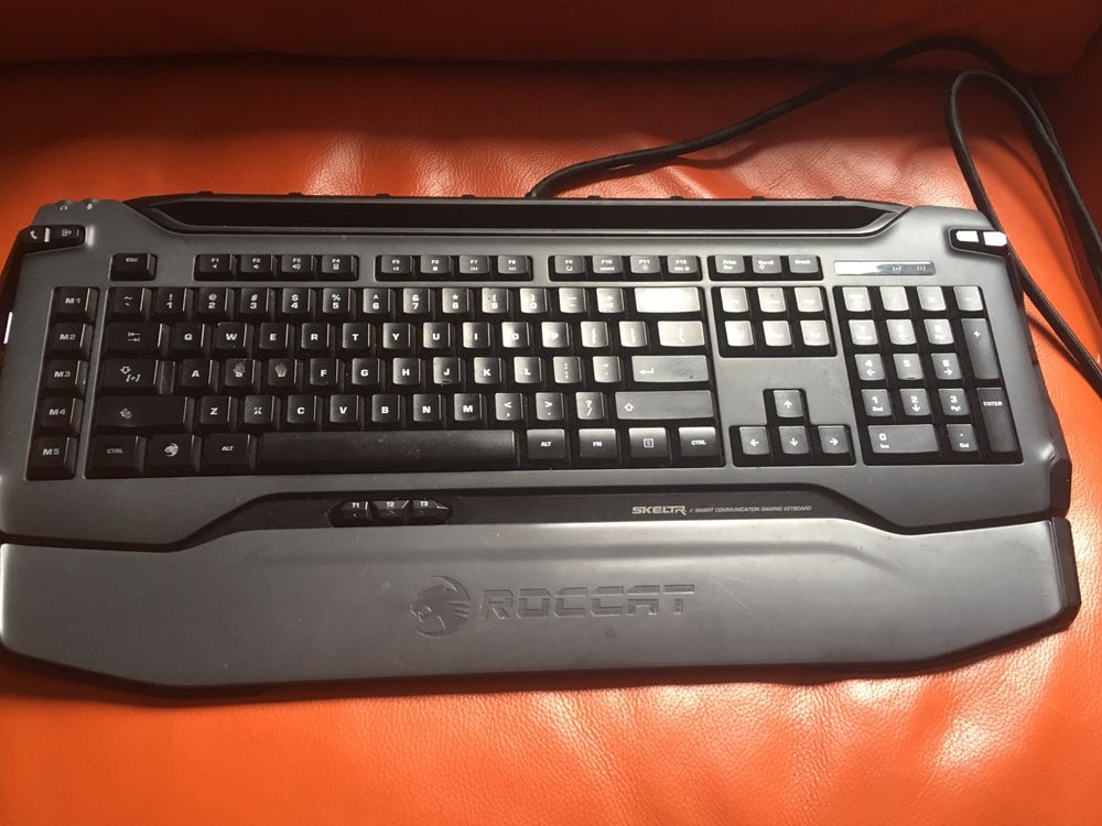 Klawiatura komputerowa Roccat Skeltr  mechaniczna