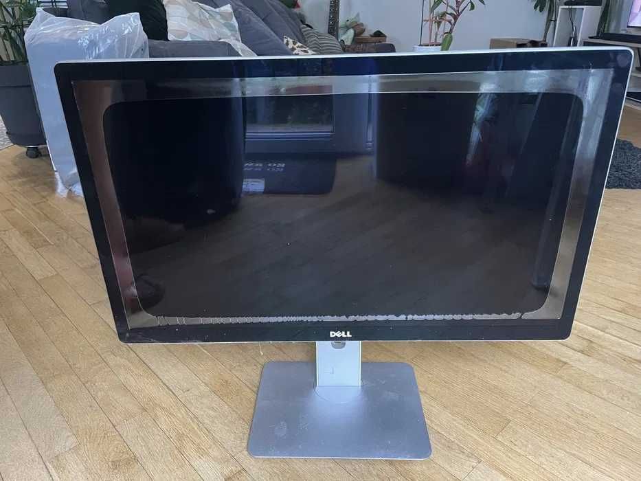 Монитор Dell UP2715K (цена за оба!) -- Дефект!