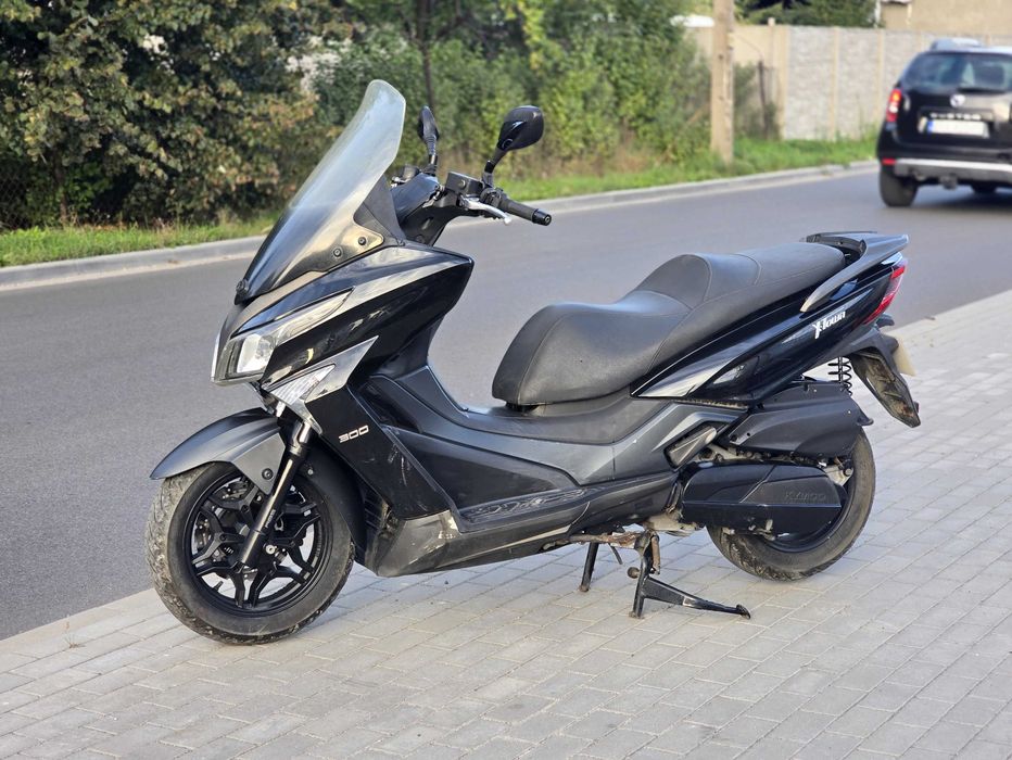 Duży skuter Kymco X-town 300 z 2019r