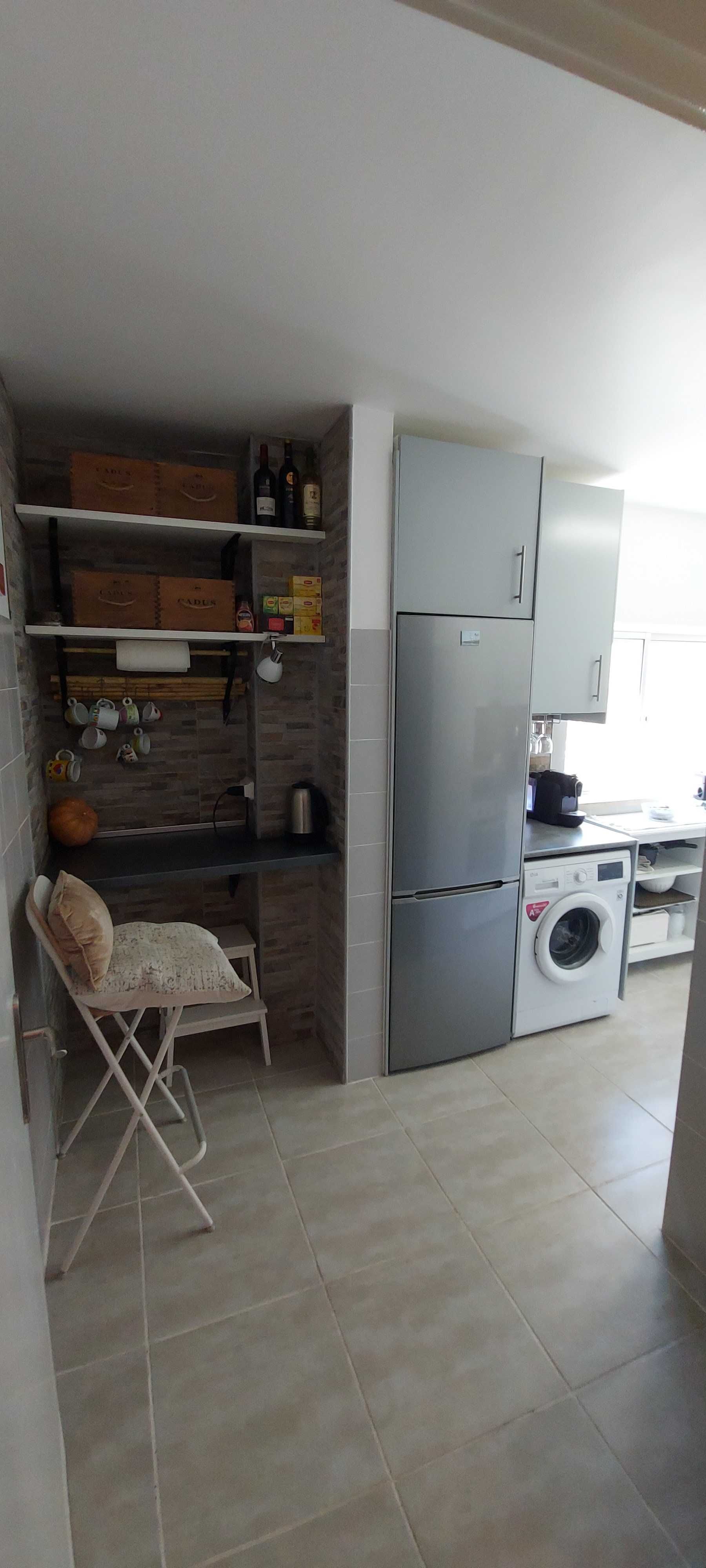 Quarto Monte da Caparica para Estudante (F)