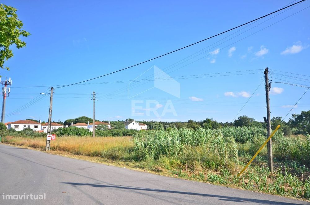 Terreno com 11.400 m2