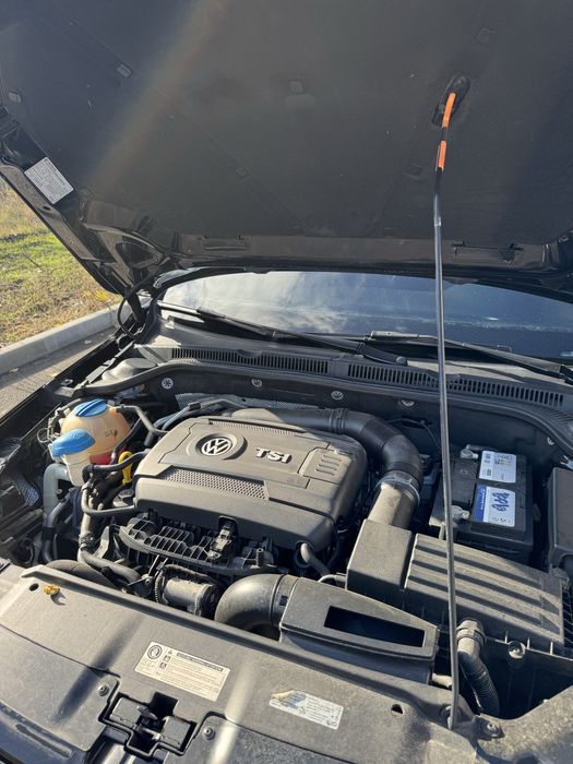 Volkswagen Jetta SE 1.8 2014