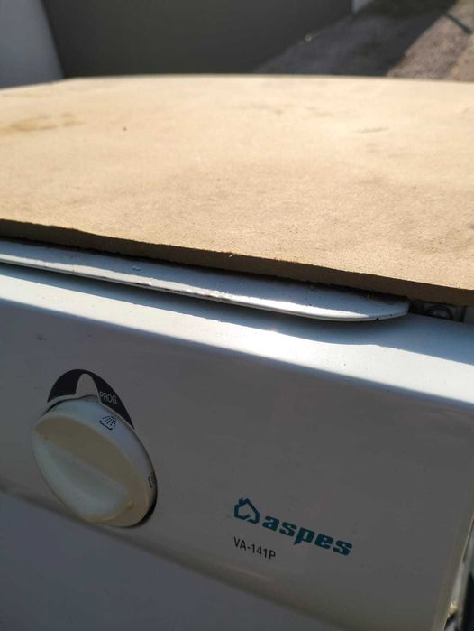 Maquina de Lavar Loiça ASPES VA-141P a funcionar