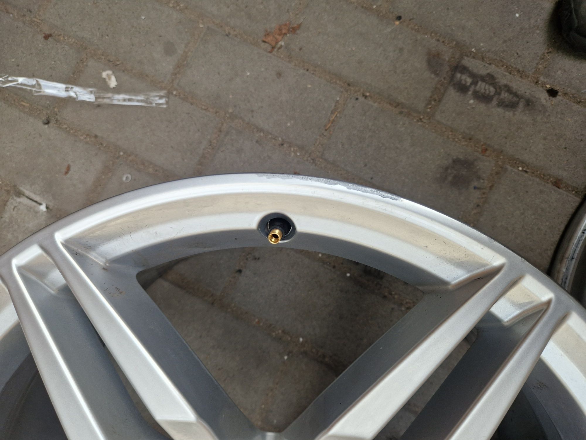 Oryginalne Felgi Audi A5 S5 A6 S6 S-line 19cali 20r. 4szt