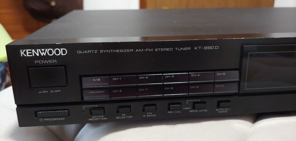 Kenwood KT-990D tuner stereo