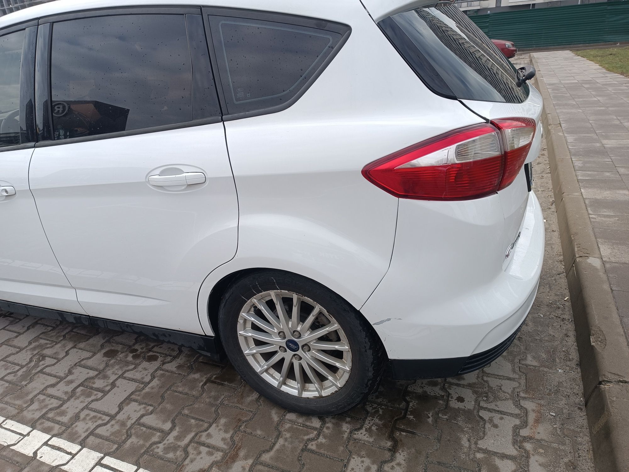 Ford C Max gybrid 2014