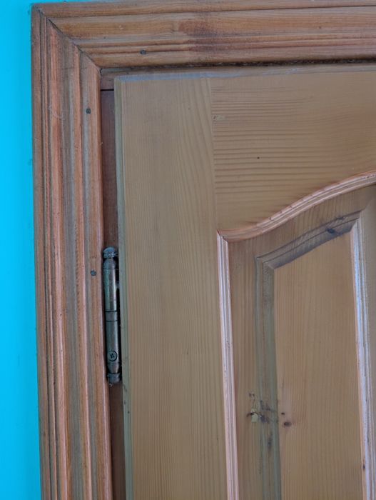 Двері дерев'яні бу