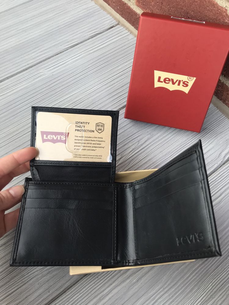 Levis портмоне кошильок гаманець