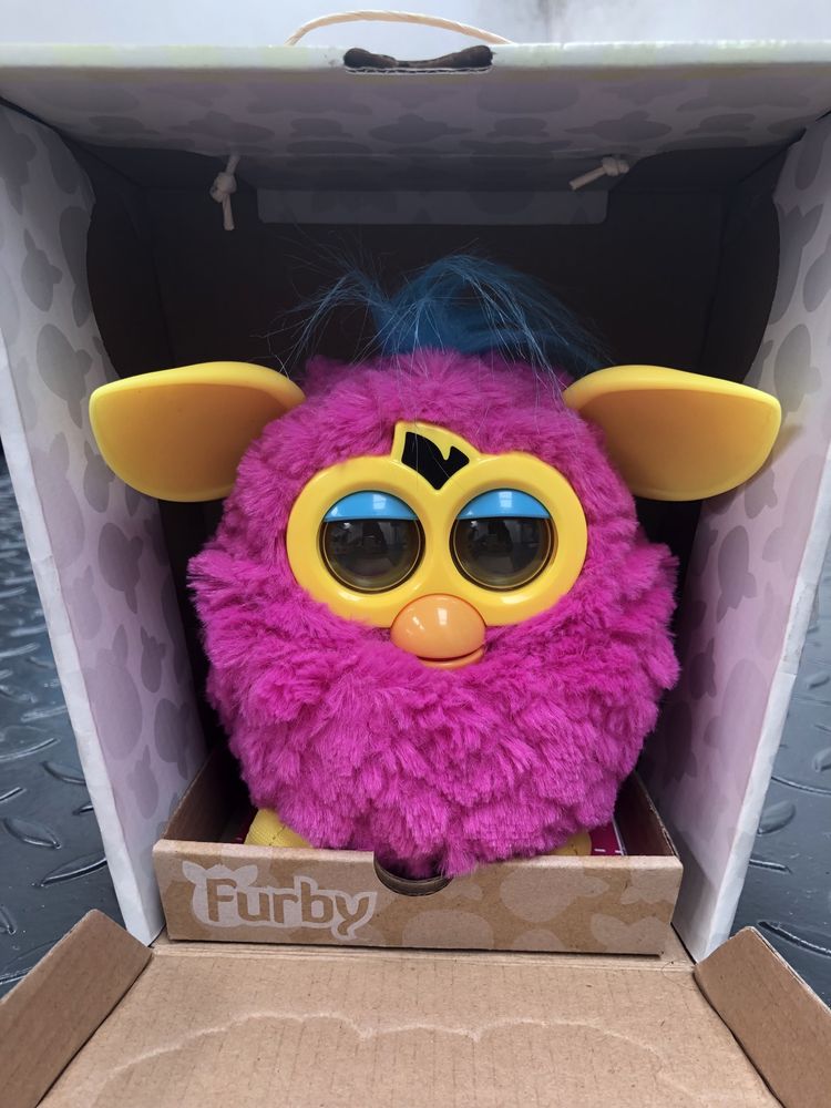 Furby (Brinquedo Eletrónico)