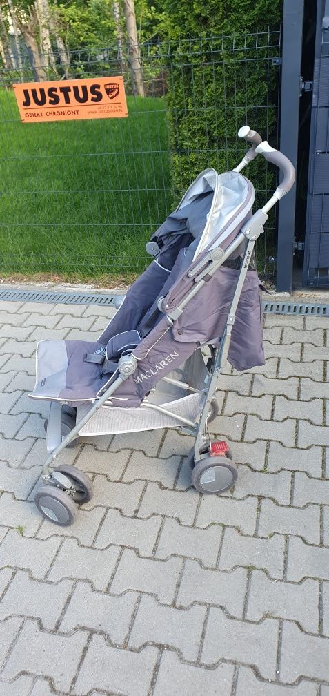 Sprzedam wózek spacerówkę Maclaren kolor szary, stan dobry