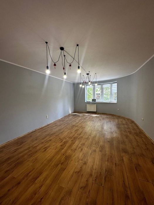 Оренда фасадного офісу 50 м2 в центрі міста