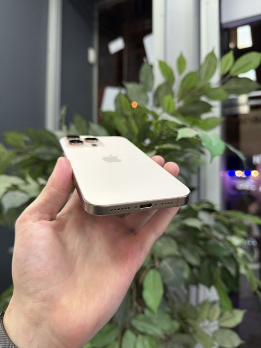 iPhone 16 Pro Max 256GB Desert Titanium