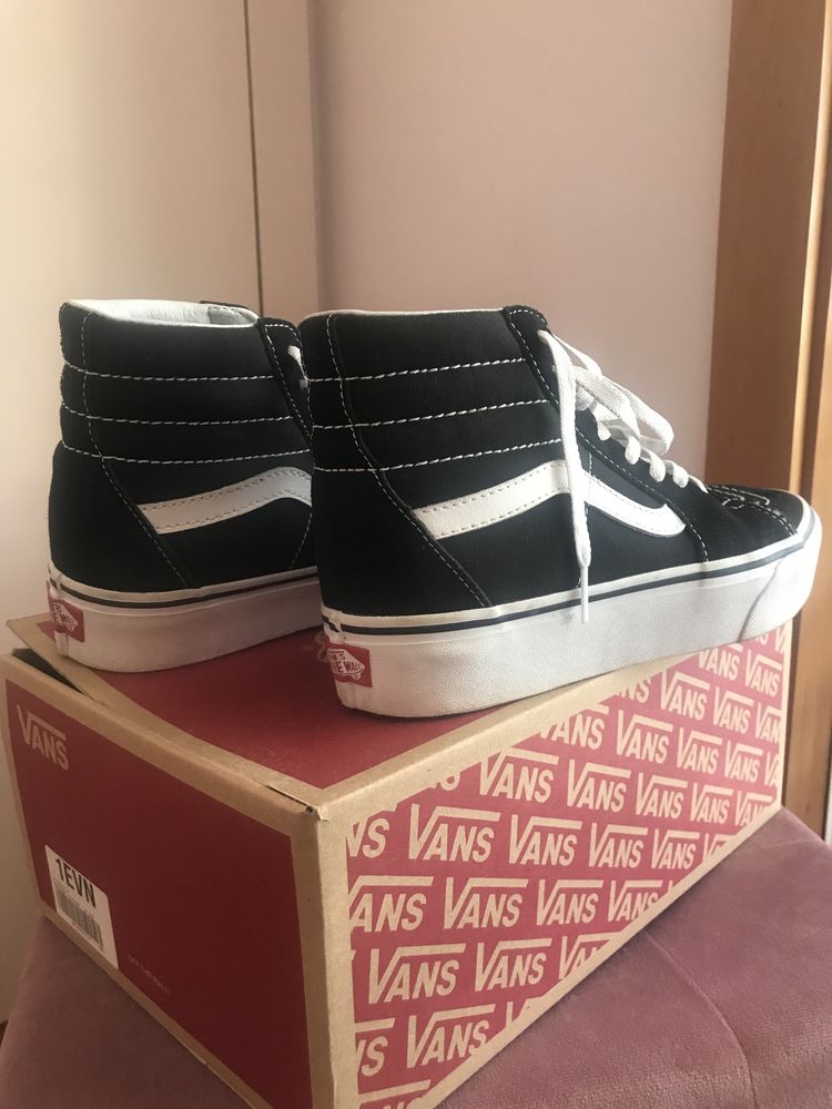 Sapatilhas VANS -UA SK8-Hi Platform 2.0