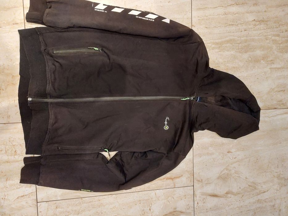 Sprzedam bluzę męską rozmiar L