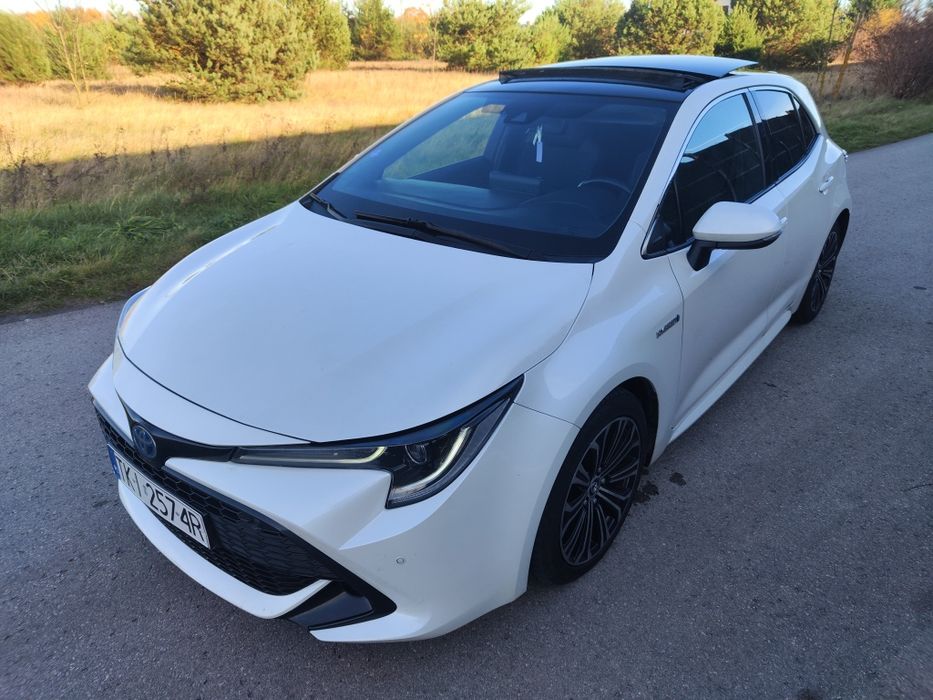 Toyota Corolla e21 Excel Perła - Dach Panoramiczny - Hybryda