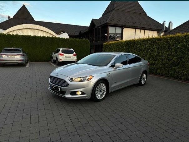 Ford fusion 2013 plugin hybrid (Energi)