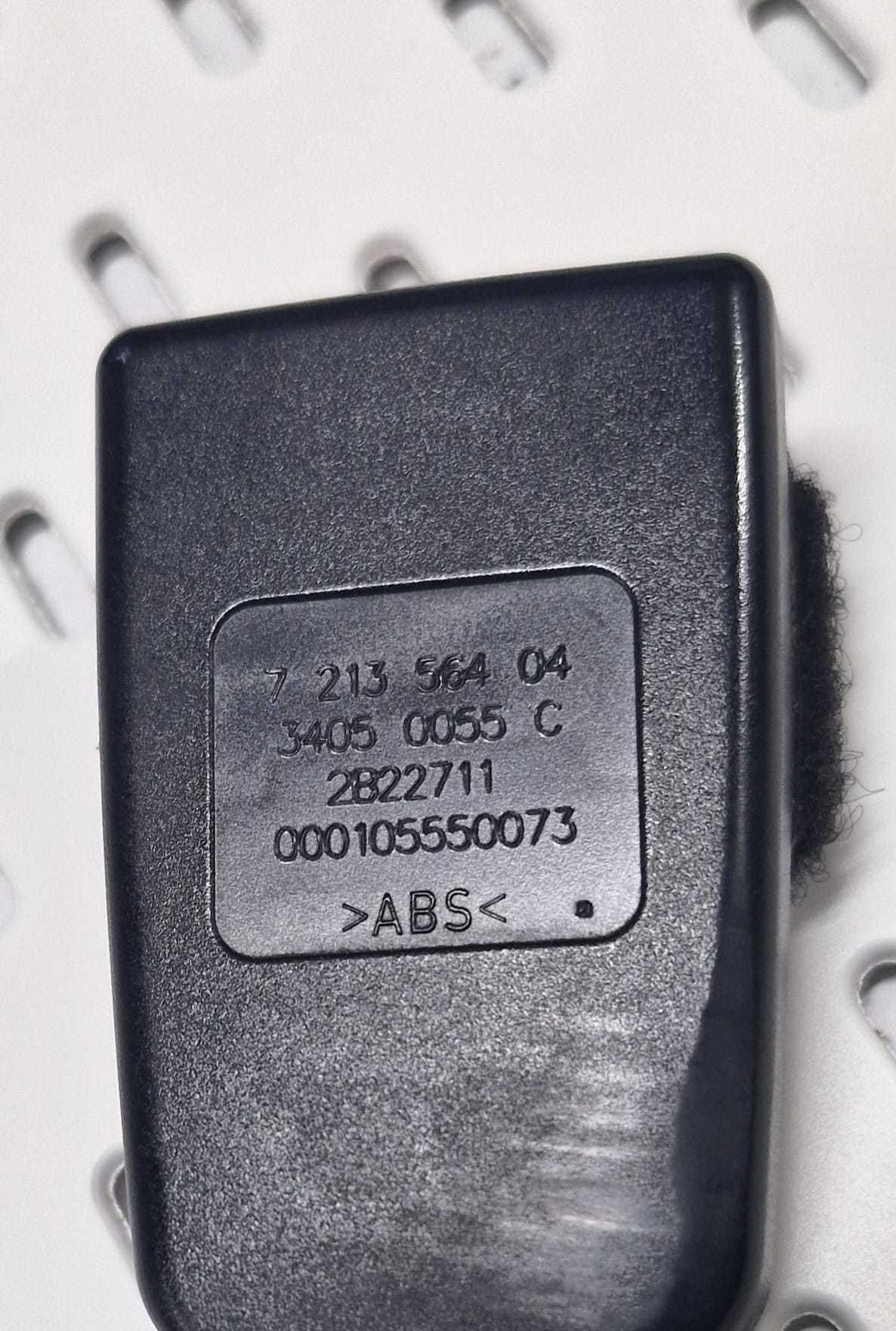 Napinacz pasa prawy BMW Xi E84 E81 E87 E90 E91 E92