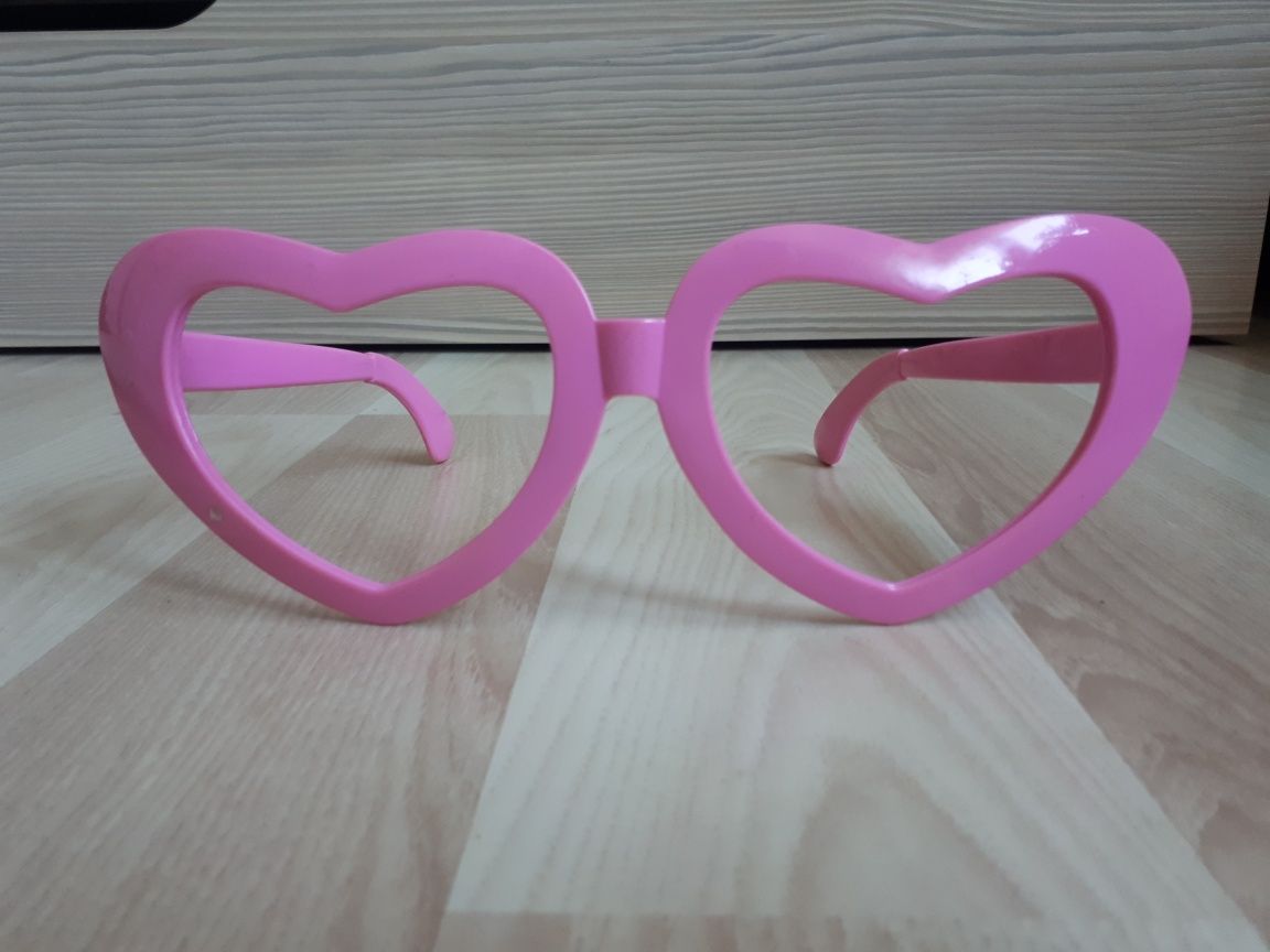 Duże różowe imprezowe okulary serca
