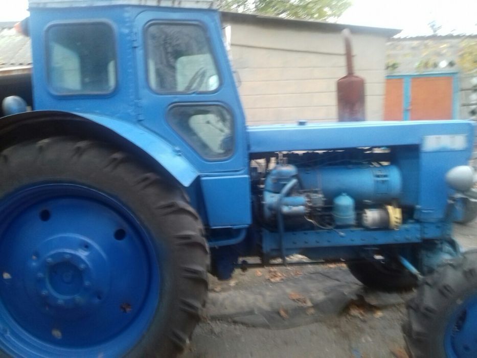 Продам трактор Т-40 з причіпом та плугом