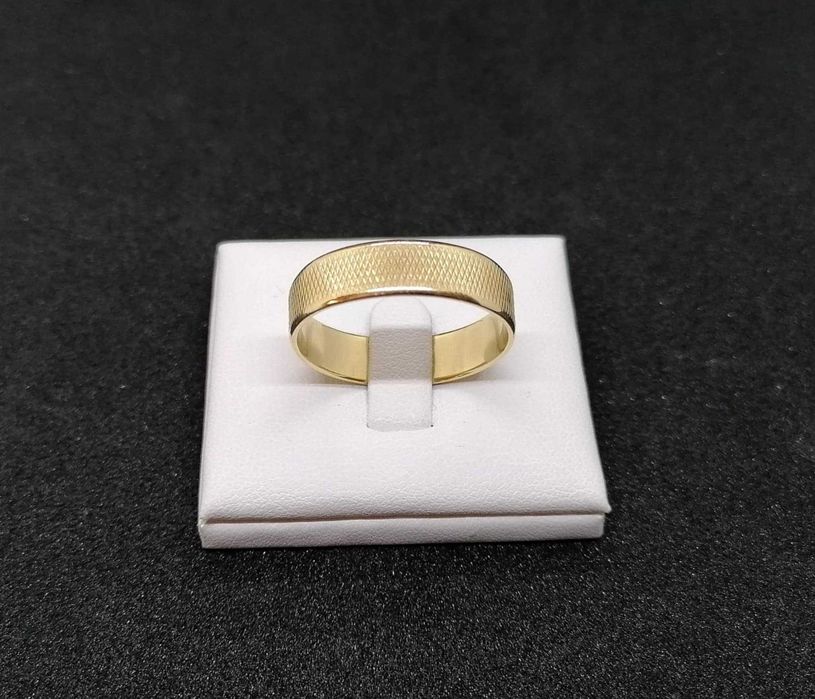 Złota obrączka próby 585 - 6,33g (Rozmiar 31)