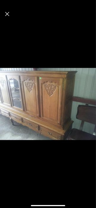 Rzeźbiony kredens w stylu ludwikowskim komoda biblioteczka antyk Kępno