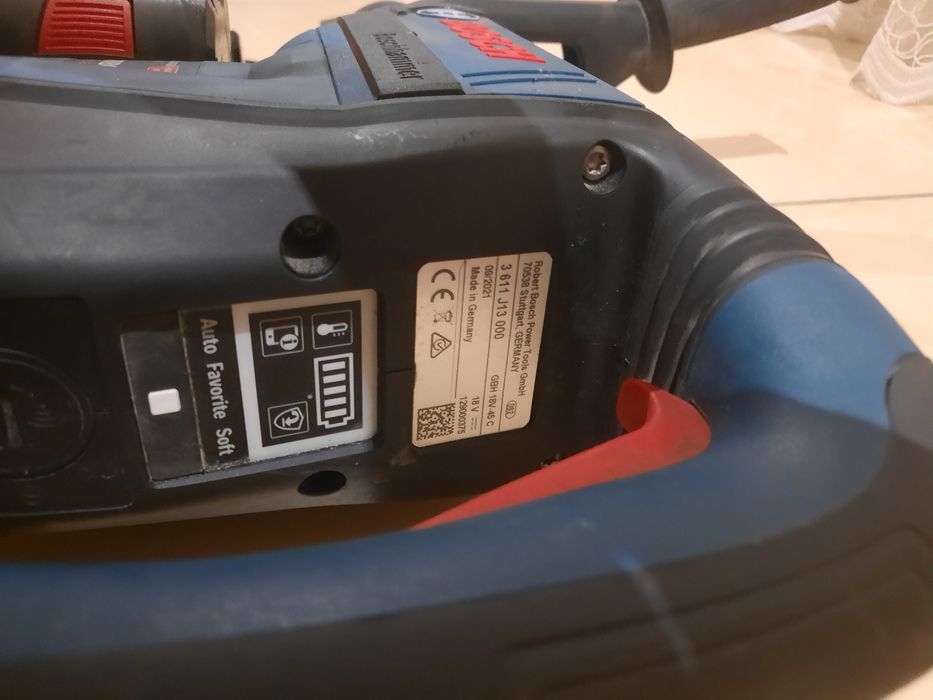 Перфоратор Bosch BiTURBO 18v-45 c