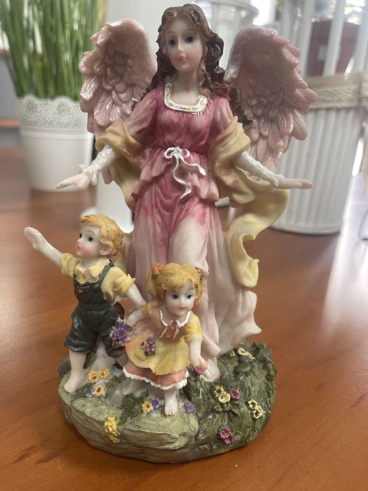 Figurka dla dziecka anioł stróż