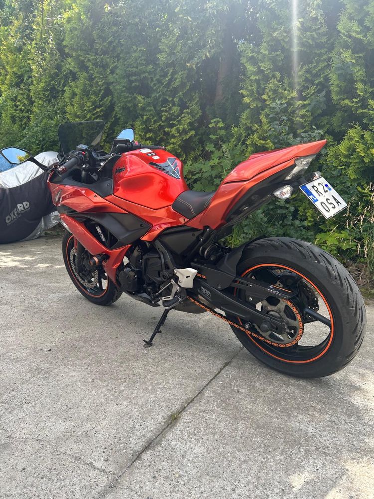 Kawasaki Ninja EX-650