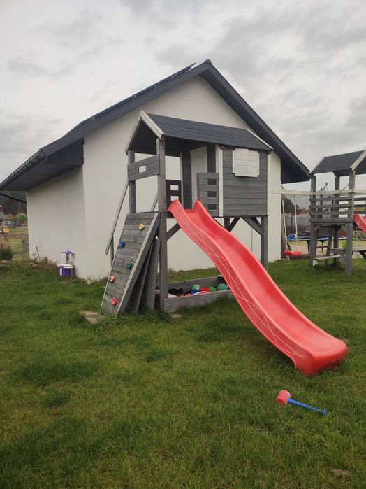 Domek drewniany dla dzieci