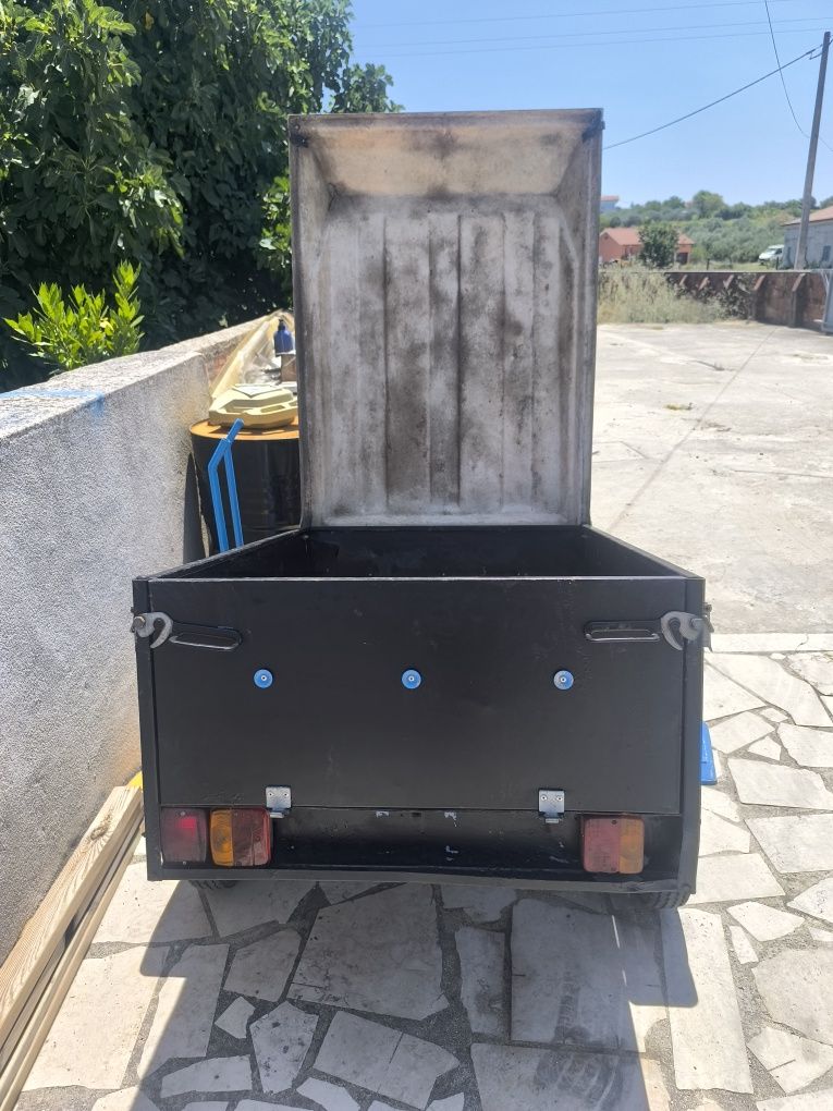 Atrelado para automóveis