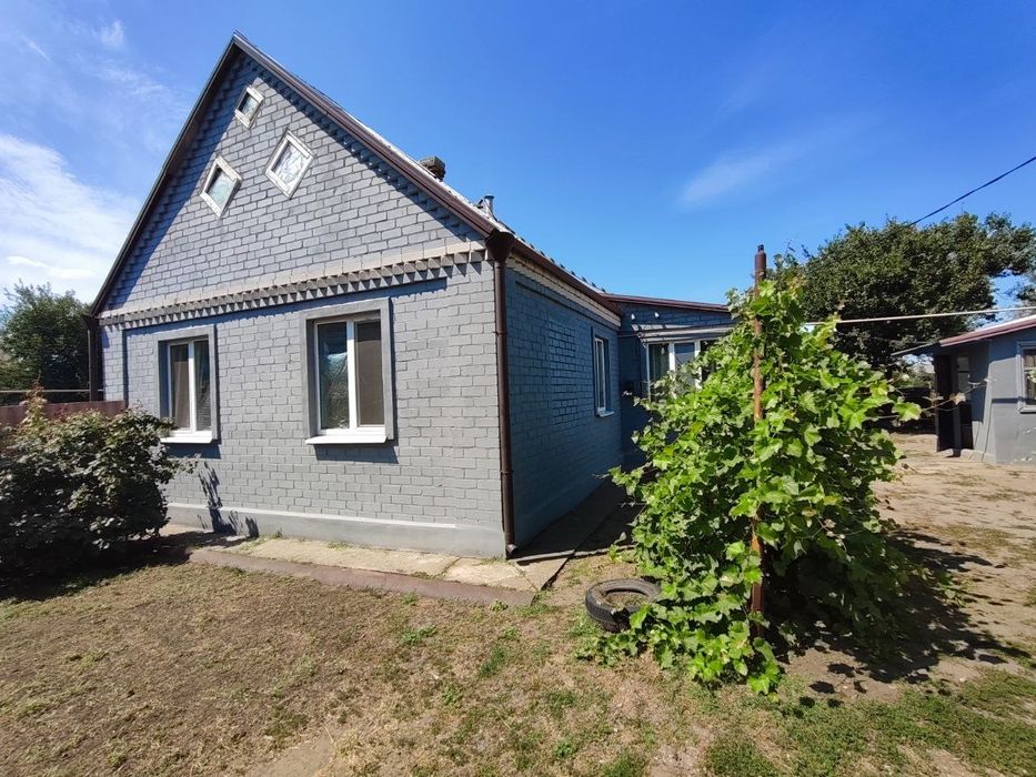 Продаж добротного будинку з жилою літньою кухнею в с. Орлівщина