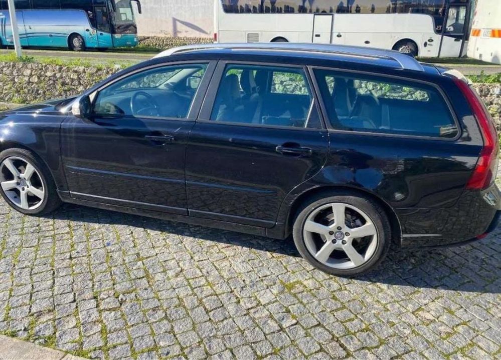 Volvo v50 em bom estado