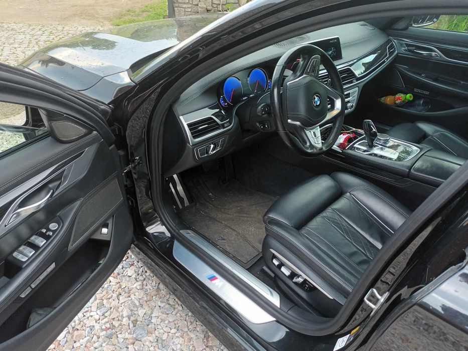 Pilne bmw 7 g11 iPERFORMANCE mPAKIET carbon