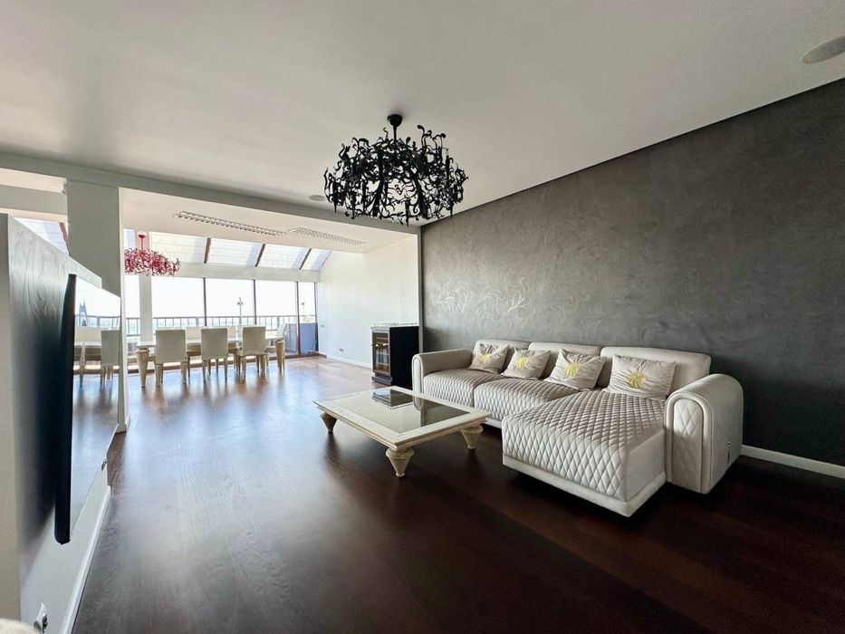 Продам 5 комнатный пентхаус Правый берег