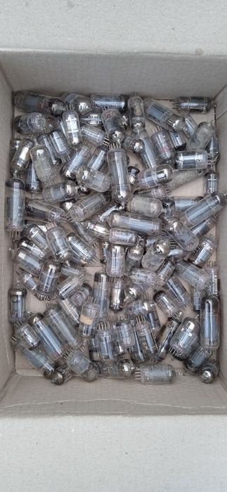 Лампы теле радио  ссср  ценные 120 штук