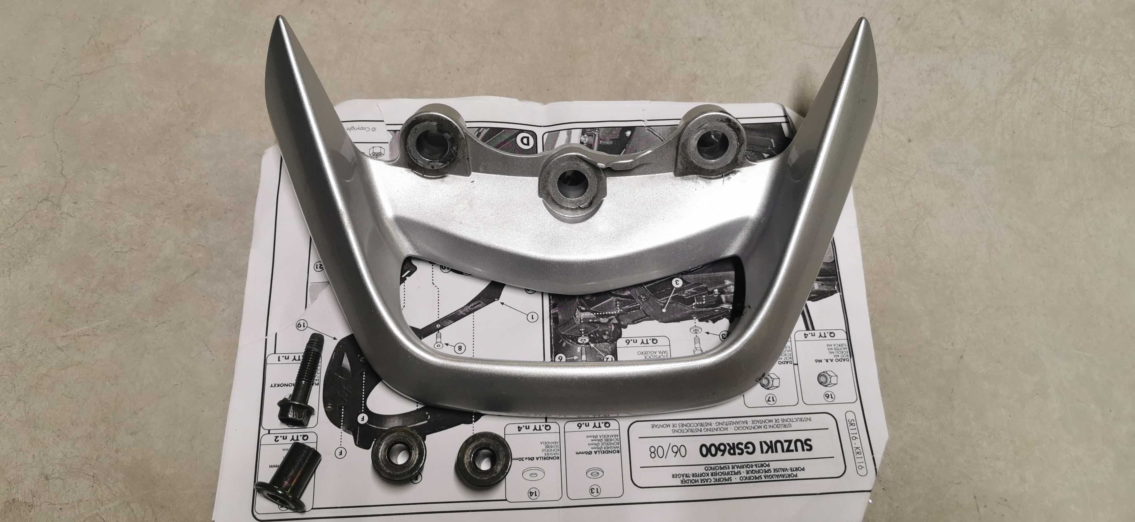 Suzuki GSR 600 Uchwyt pasażera, tył, rączka. Orginał