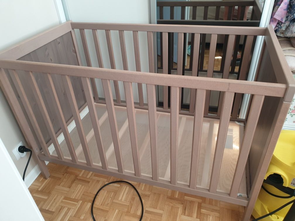 Łóżeczko ikea sundvik z dodatkami