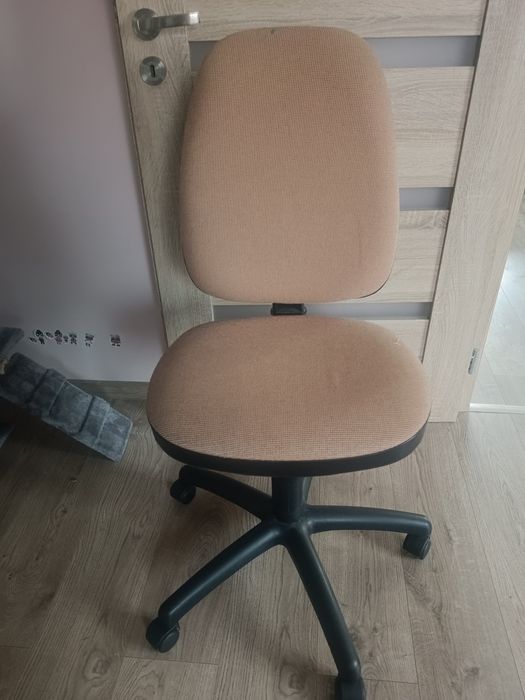 Fotel obrotowy do biurka