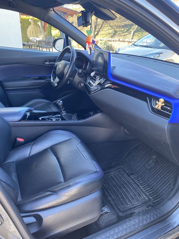 Sprzedam Toyota CHR dynamic