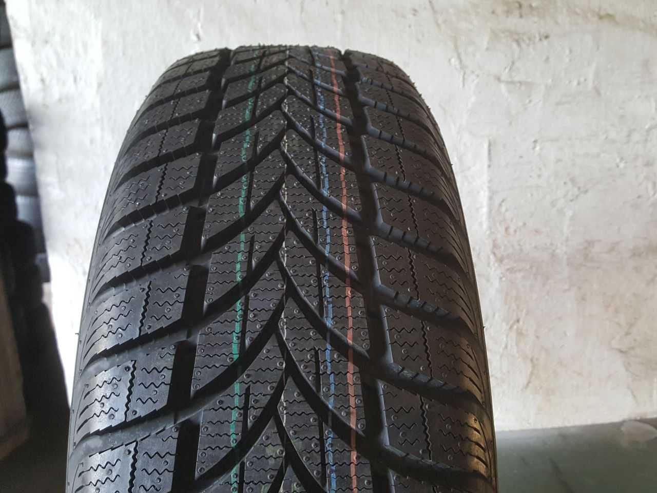 Opona Jak Nowa Demo zimowa 215/65R15 9,6mm Maxxis Presa Snow