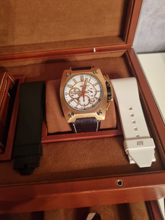 Золотые часы wyler code R