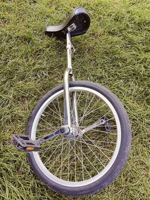 Monocykl rower na jednym kole