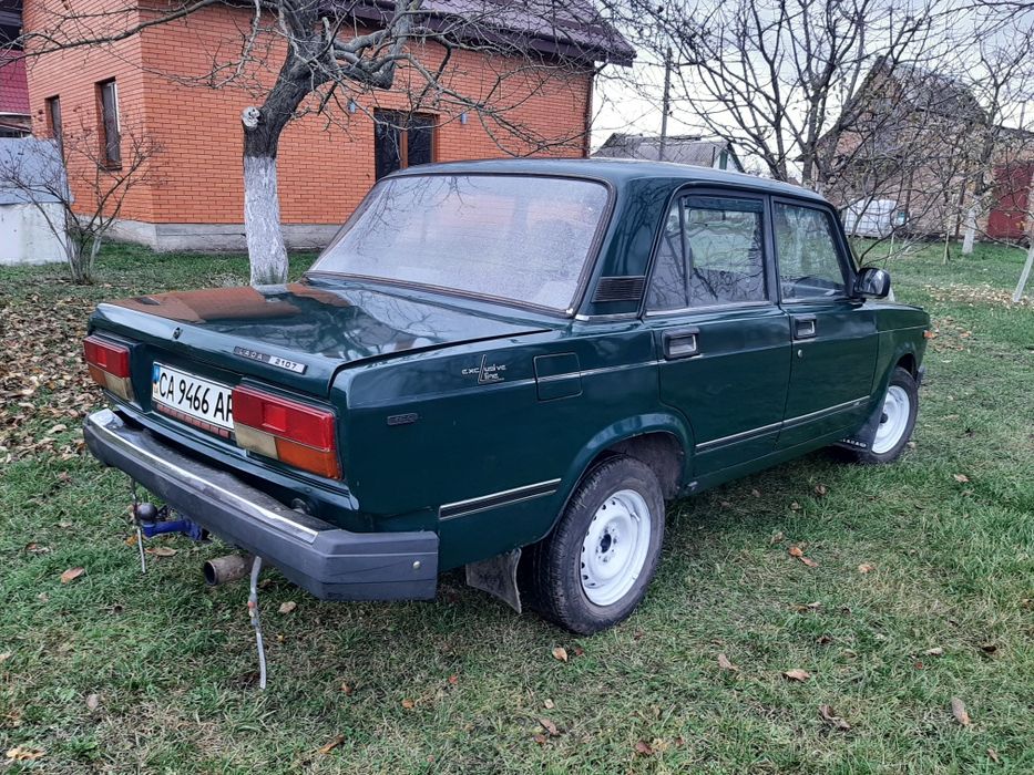 Продам Ваз 2107 бензин